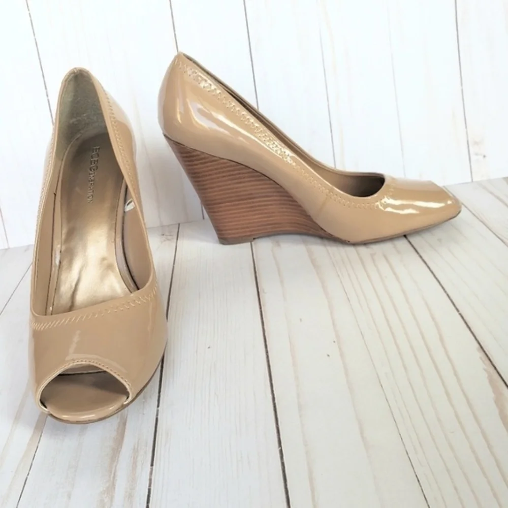 EUC BCBGeneration Patent Leather Wedges Tan 8.5